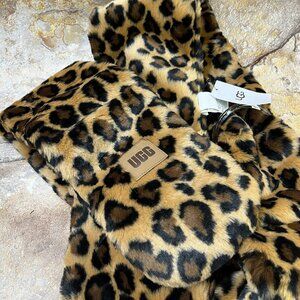 SOLD COPY - NWT UGG Faux Fur Natural Plush Scarf